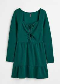 НОВА Зелена крепирана рокля с връзка