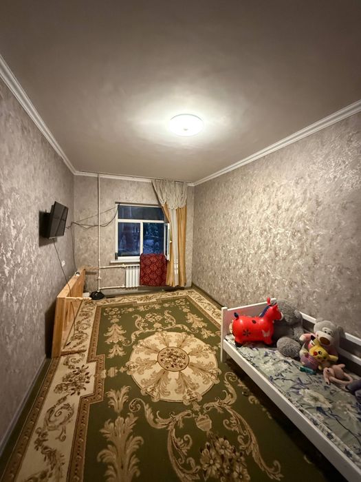 Прадаётся 1х 8микрарайоне Новая планировка можно через банк 40квадрат