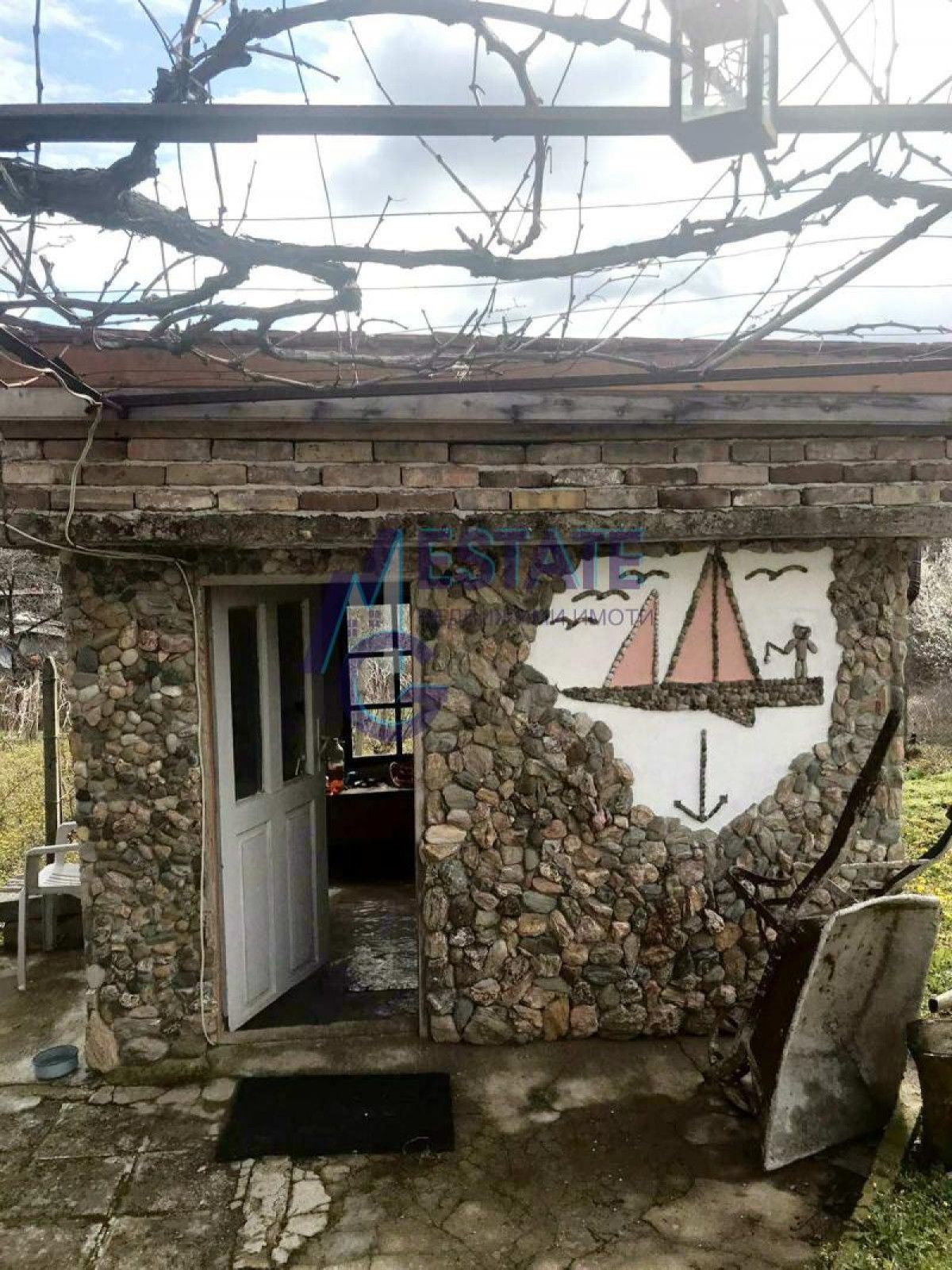Къща в село Изгрев община Царево