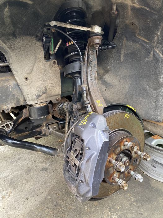 Arc și amortizor dreapta față Volkswagen Touareg  7P 3.0 tdi 2014