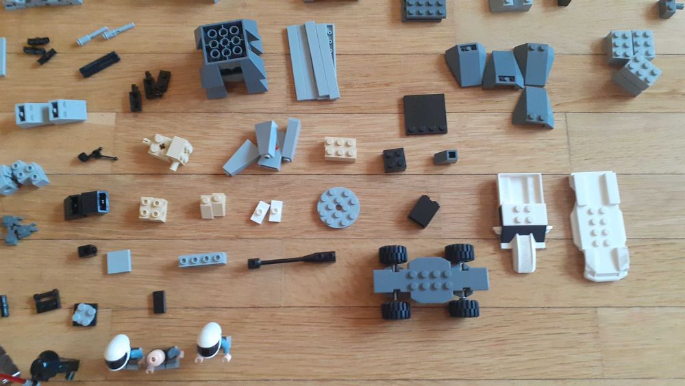 Lego Star Wars базов комплект с фигурки и машини