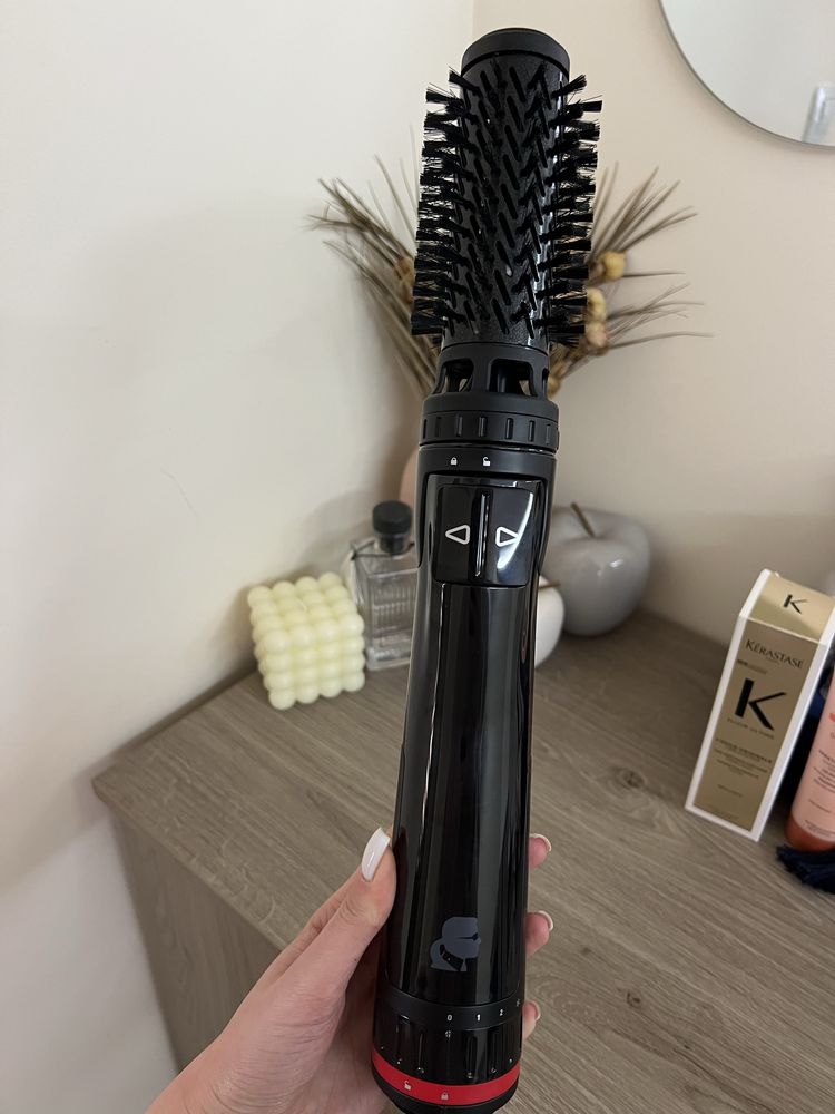 Четка за коса с горещ въздух Rowenta x Karl Lagerfeld Pro Stylist