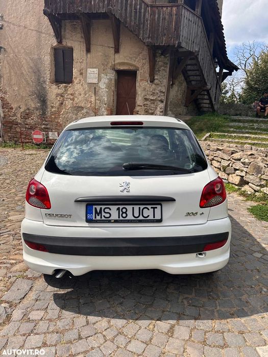 Vând Peugeot 206+ 1.4 benzină (75 CP), 2010 – 86.802 km reali