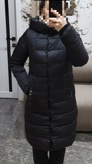 Продам тёплый зимний пуховик 42-44 размер