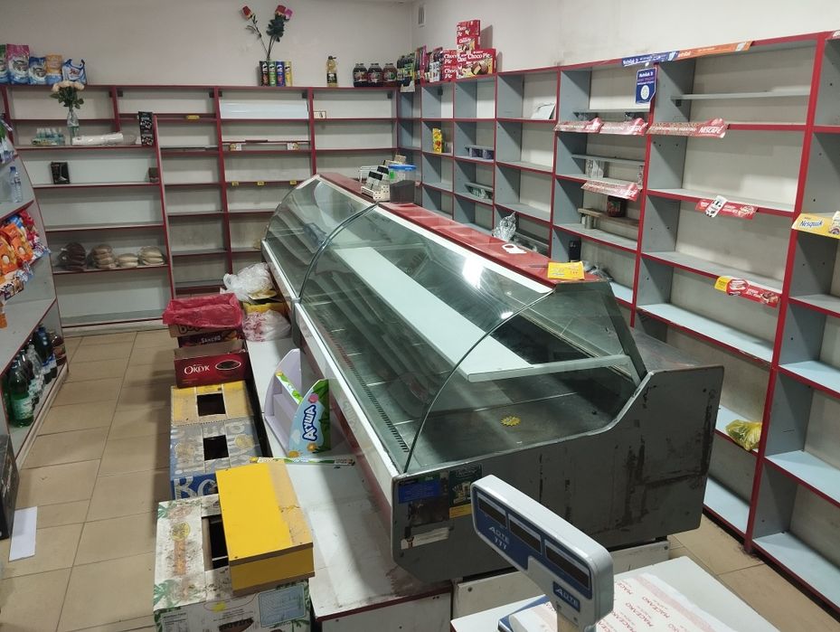 Холодильник. МДФ полка сотилади