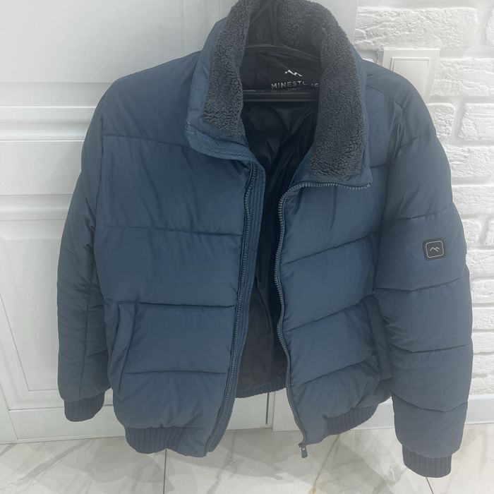 Продам зимнию куртку новый размер 54