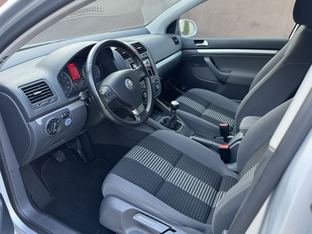 Volkswagen golf 2009 UNITED 1.4 benzina