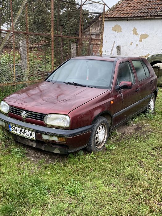 Golf 3 pentru dezmembrat