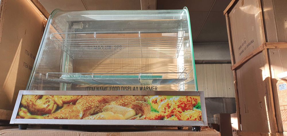 Vitrina mentinere la cald etajata- aer cald -TRANSPORT GRATUIT