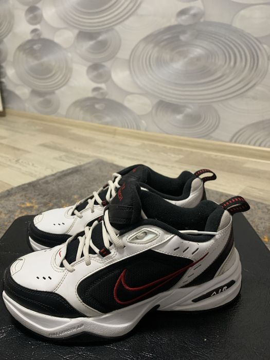 Кроссовки nike monarch IV