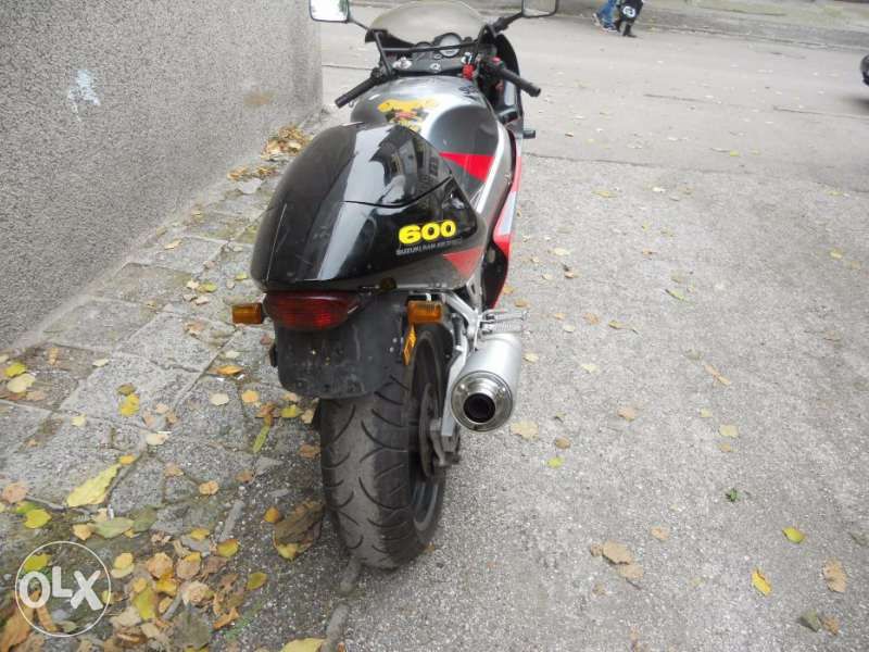 На части Suzuki gsxr 600/750 srad Сузуки гсхр 600 срад