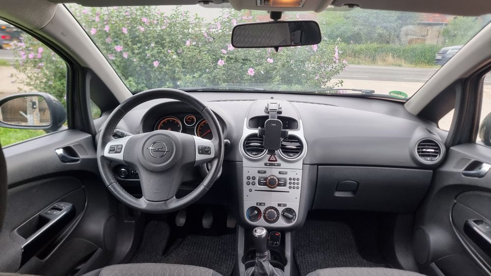 Opel corsa 2013 1.2 benzină