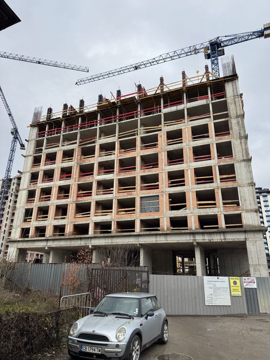 Двустаен апартамент в Банишора