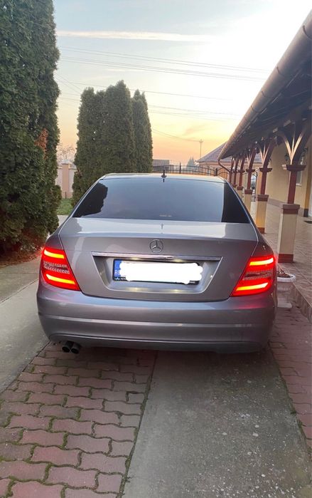 Vand Mercedes-Benz