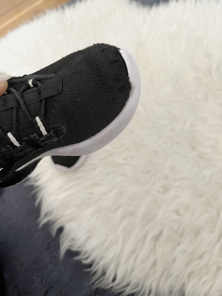 Adidasi,Pantofi sport Puma,copii, marime 28