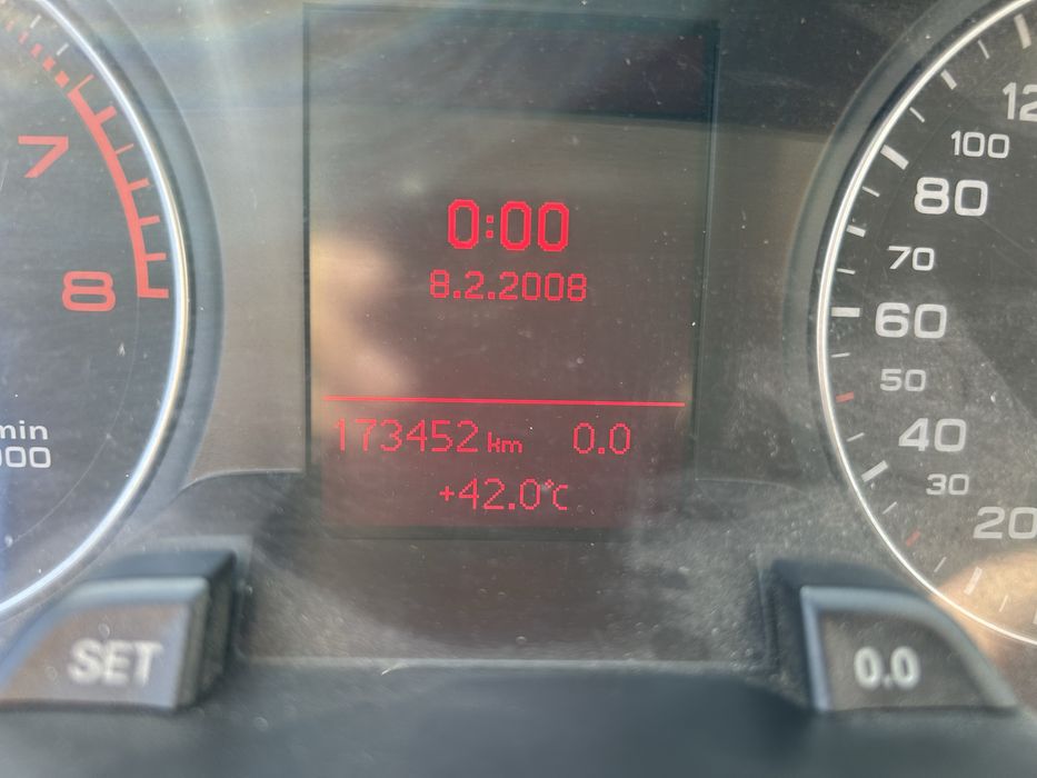 Ceasuri bord Audi A4 b8 motorizare benzină