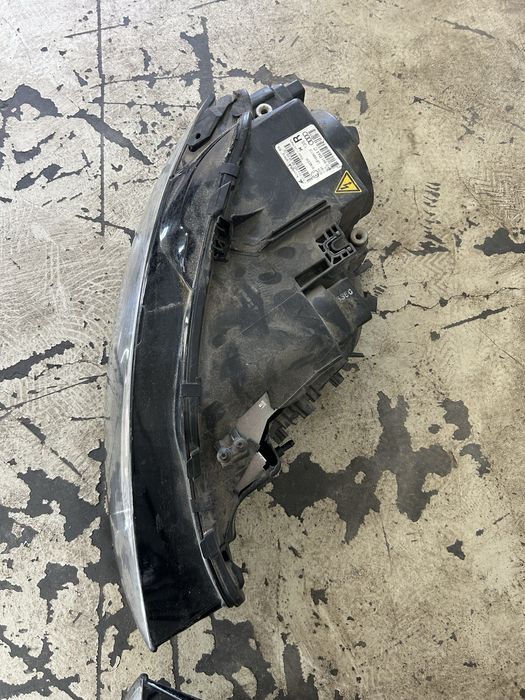 Far stanga/dreapta Audi A4 B8 2012-2016 OEM: 8K0 941 044C