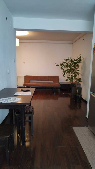 Inchiriez ap. 3 camere Strand