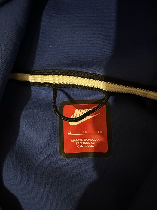 Nike tech fleece горнище