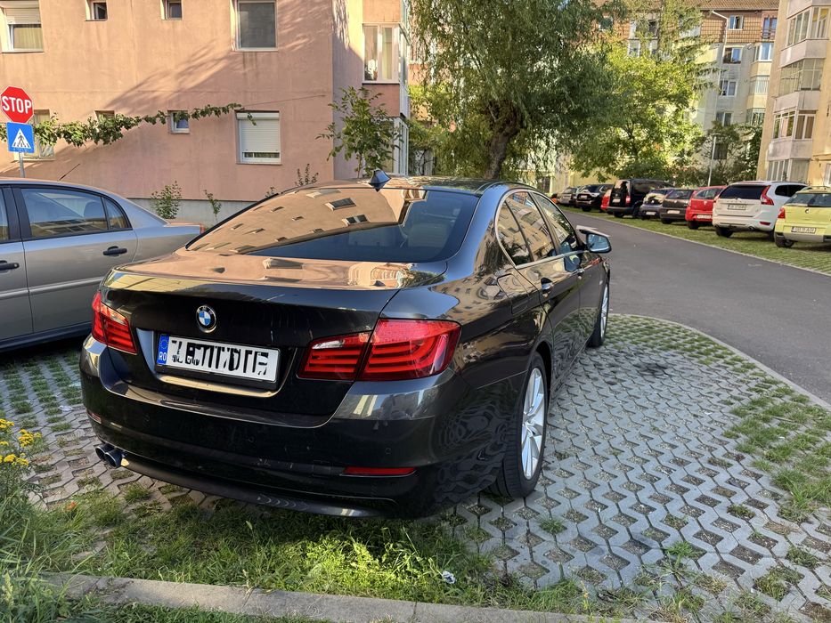 BMW seria 5 F10 520D 2012 automat
