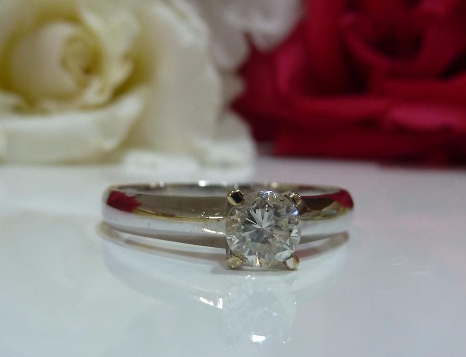 Inel aur 14k cu diamant natural 0.56ct