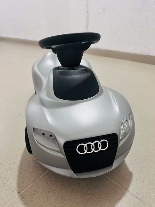 Детска кола Ауди не акумулаторна