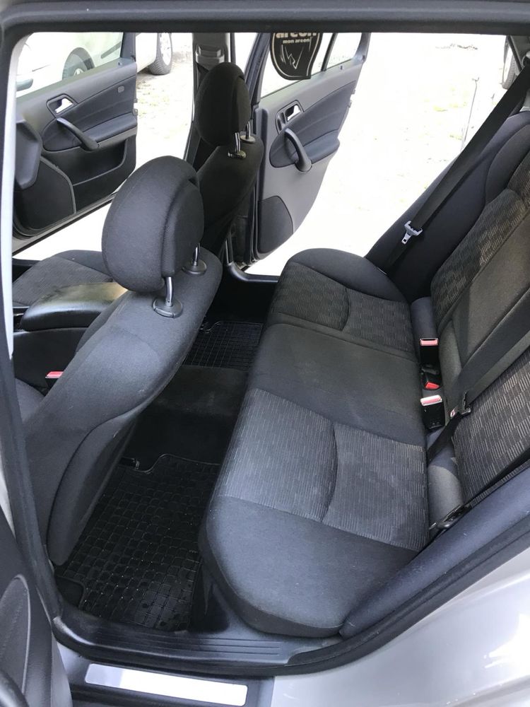 Mercedes c200 kompressor Фейслифт Газов Инжекцион