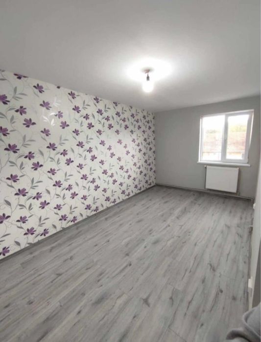 Vand apartament  2 camere