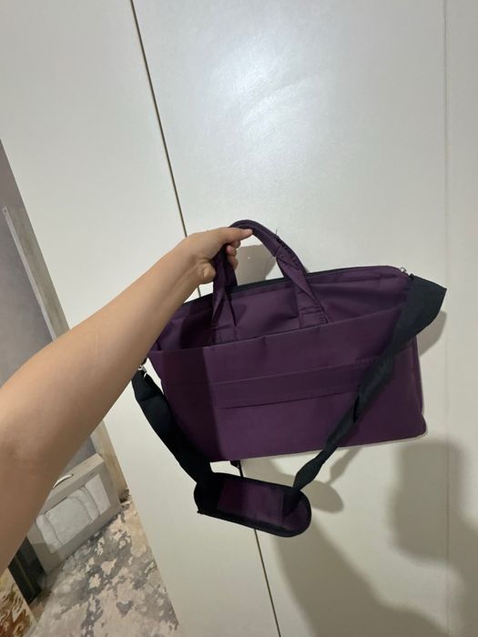 Noutbuk sumka sotiladi holati judayam yaxshi