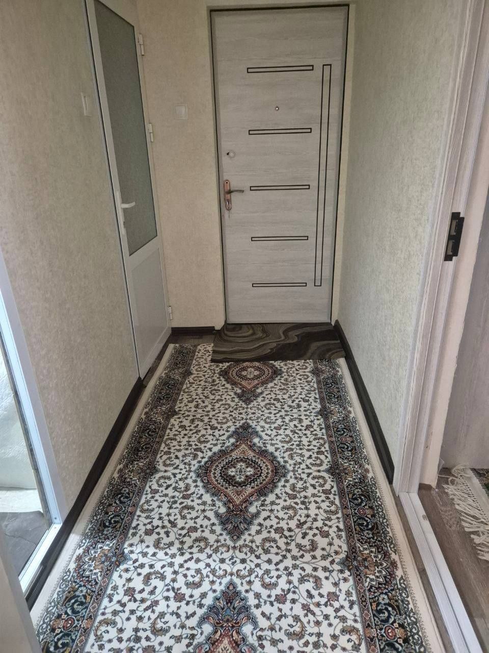 Продаётся квартира чил 12кв 3/3/4/орентир фарход бозор плошад 65квм²
