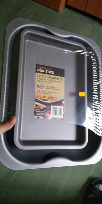 Reducere! Set 3 x Tavi Teflonate non-sticky marimi diferite, din UK