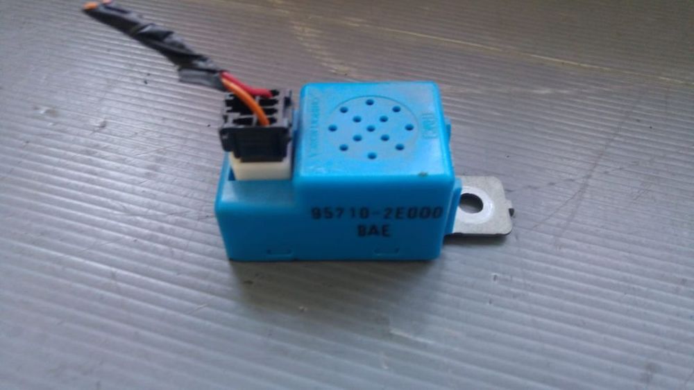 releu 1.4 b  kia cee'd ceed break facelift  95710-2e000