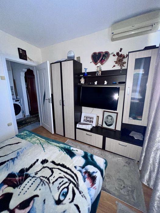 Vanzare apartament 3 camere