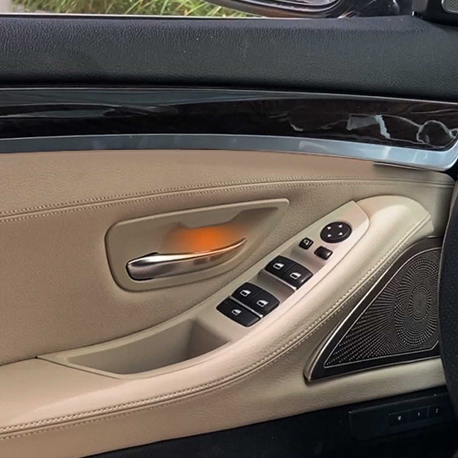 Manere interioare iluminate cu lumina LED ambientala pentru bmw f10