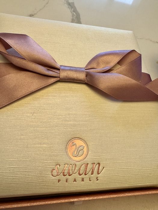 Тройна перлена огърлица в бял цвят