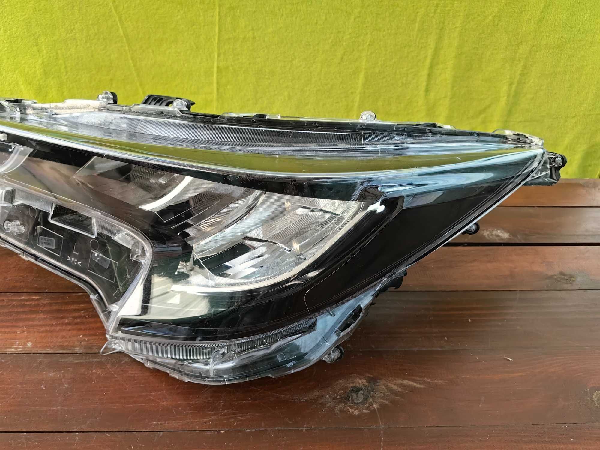Фар за Toyota Corolla E21 / Тойота Корола Е21