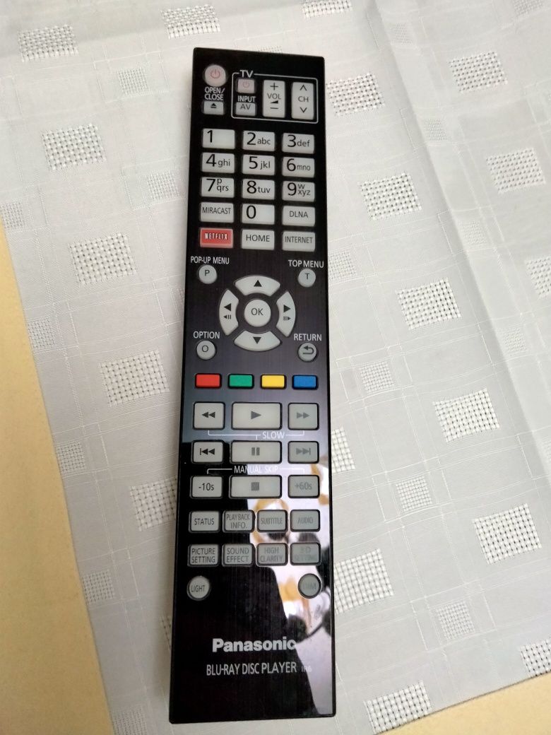 Panasonic DMP-BDT700 3D Blu-Ray плейър