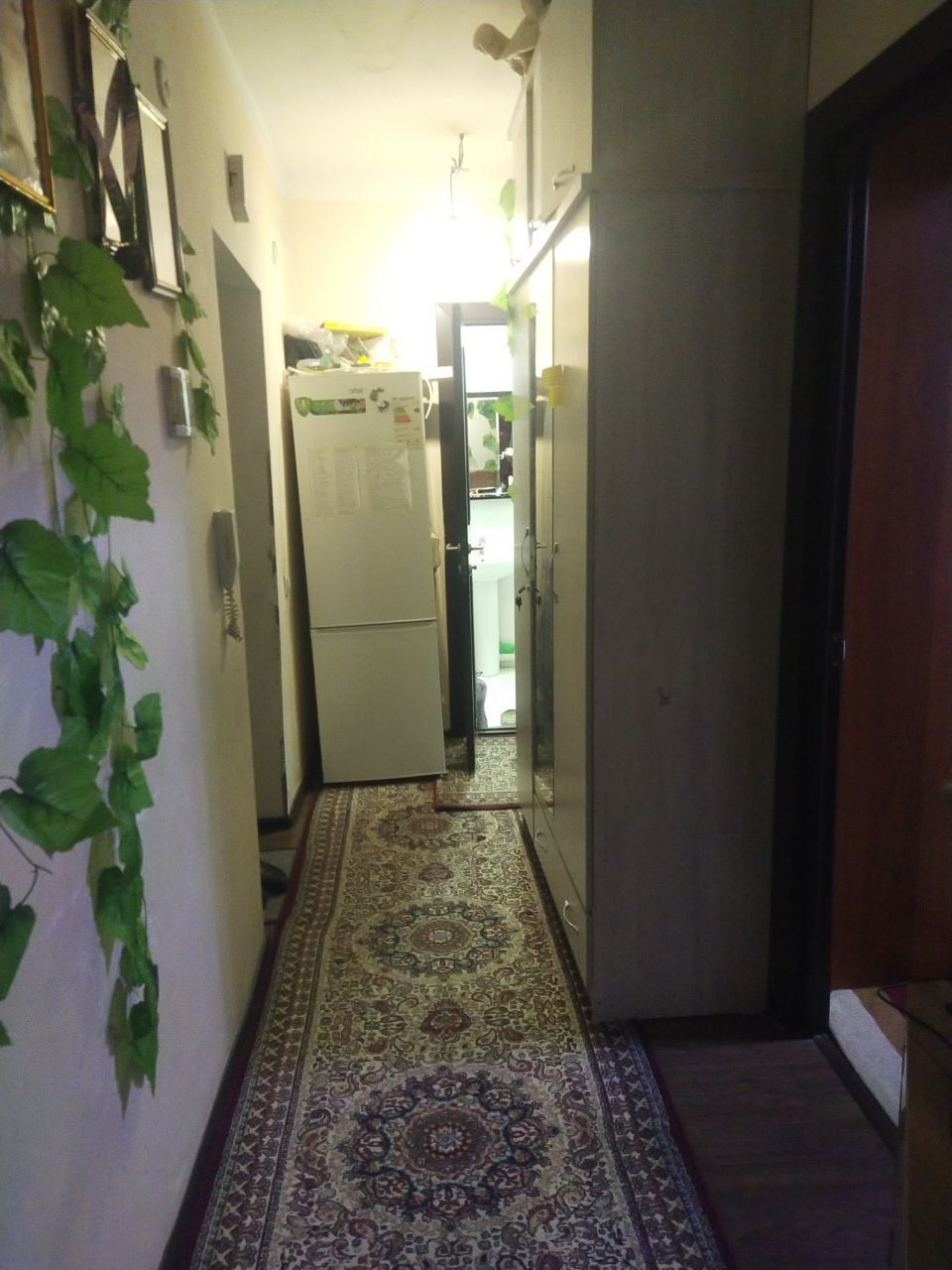 Sergeli 5a 2/5/7 kvartira sotiladi Arzon narxda shoshilin