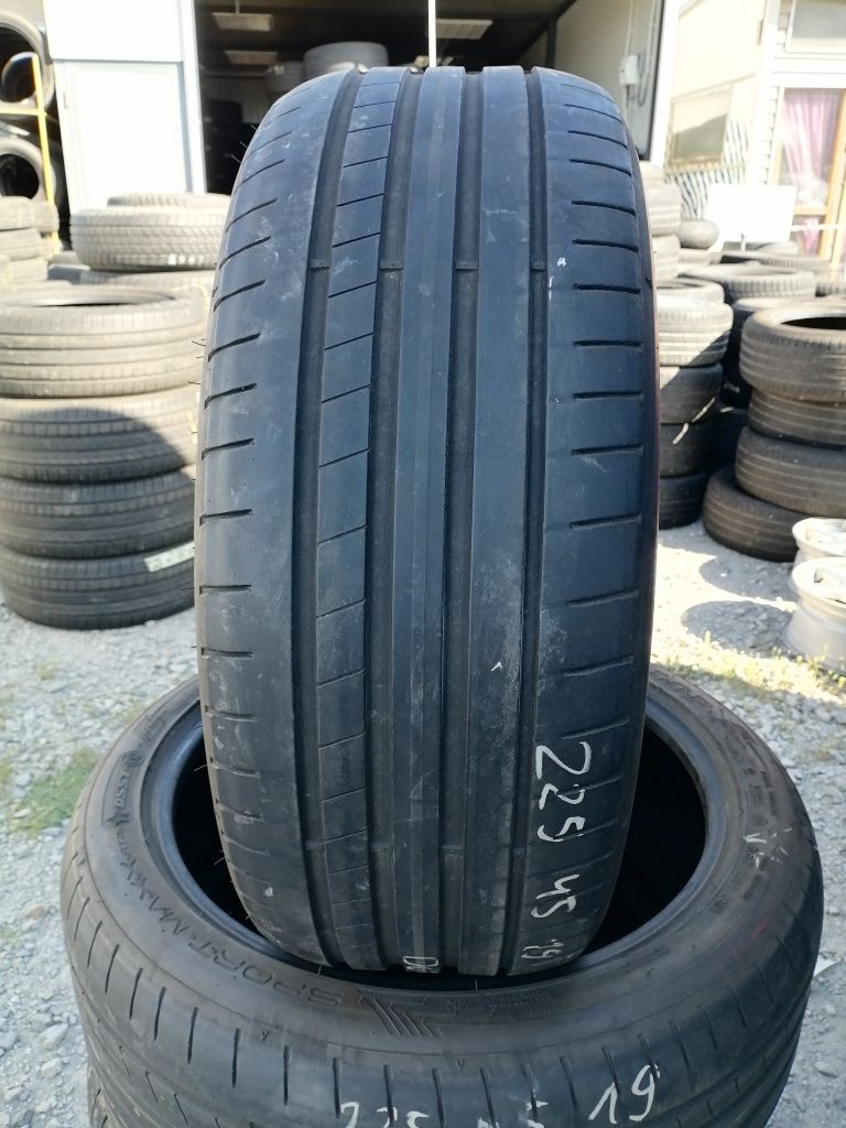 225 45 R 19 DUNLOP ДОТ 4817