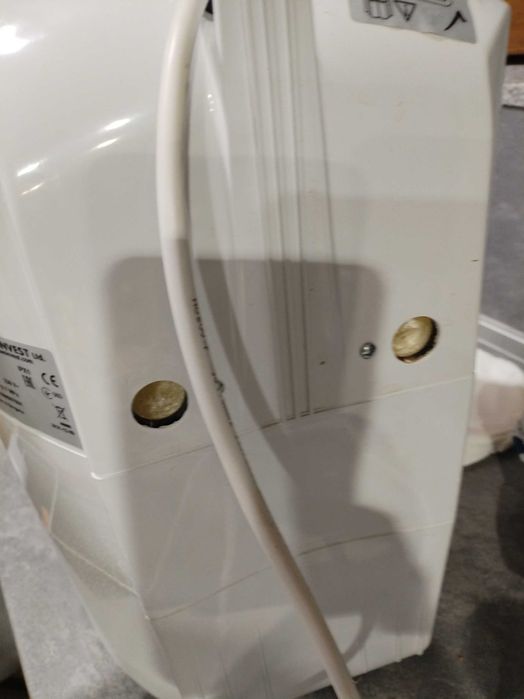 Бойлер за под мивка в перфектно състояние почти неизползван