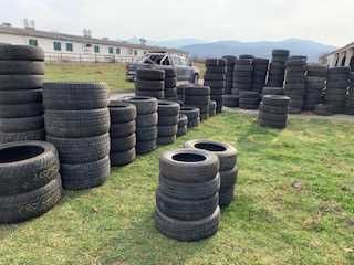 vand anvelope iarna 225/65/R17