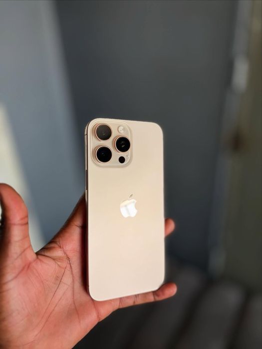 Se vinde iphone 16 pro max !