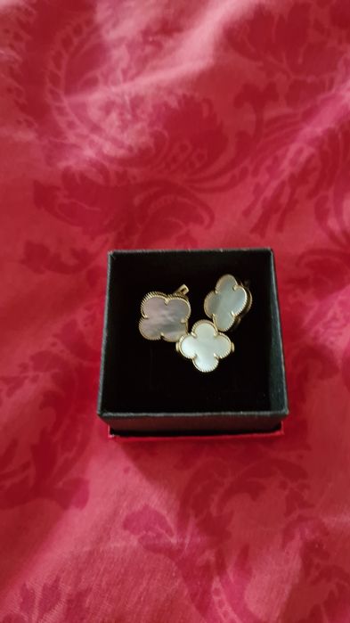 Набор *ВАНКЛИФ* из желтого золота пробы 585,