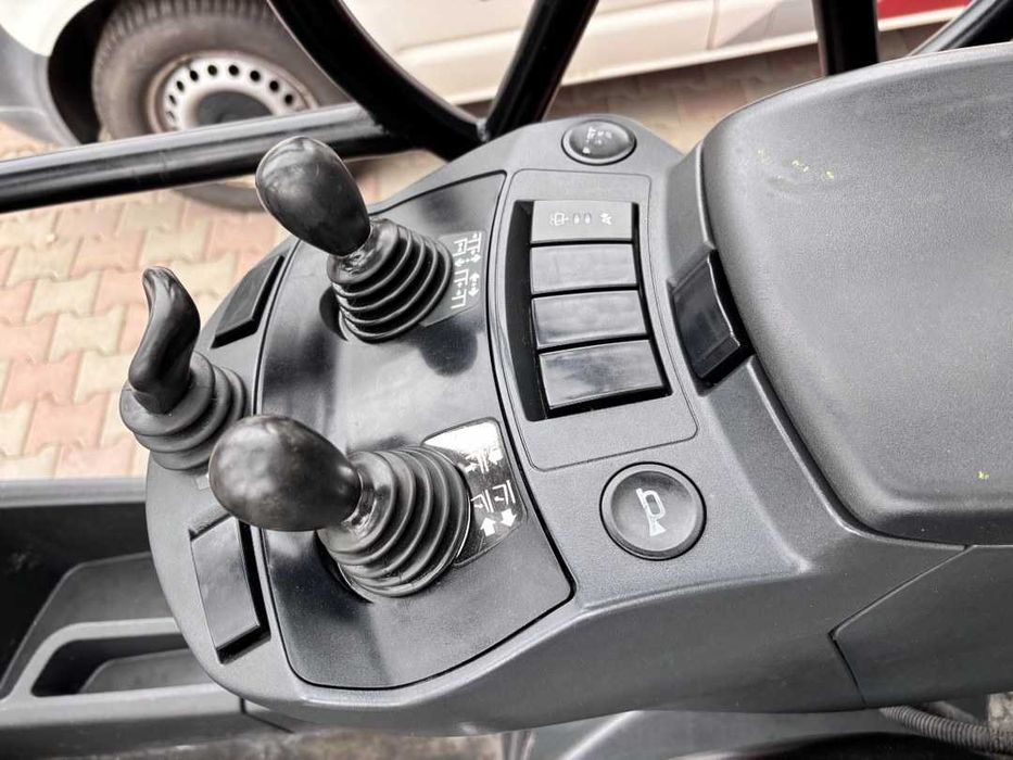 Stivuitor - Motostivuitor Linde H35T-01 New Gen. An fabricație 2020