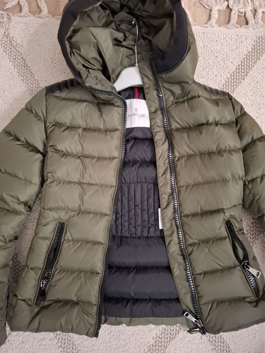Яке Moncler оригинал