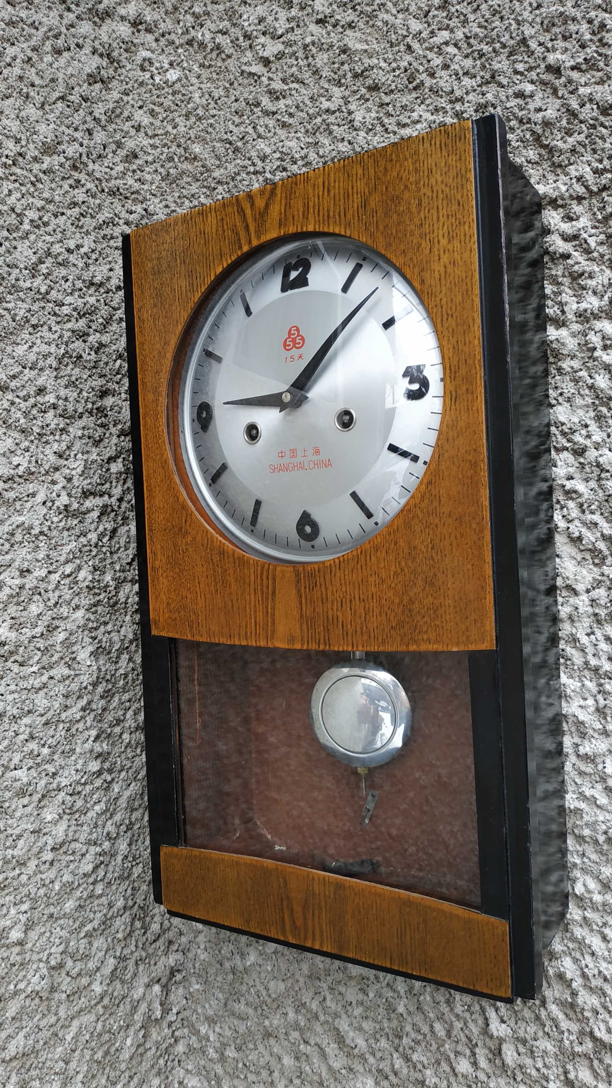 Продавам стар стенен часовник - 555 - Антика - 1960"г.