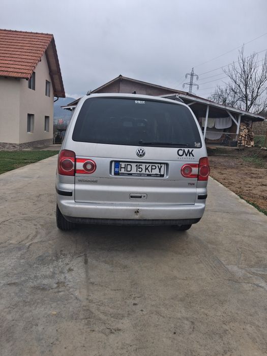 Vând Sharan cu 7 locuri