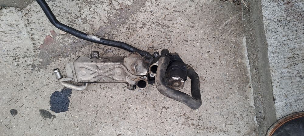 Racitor gaze EGR 03L131512c 2.0 tdi CFFB Volkswagen VW Passat B7 [2010