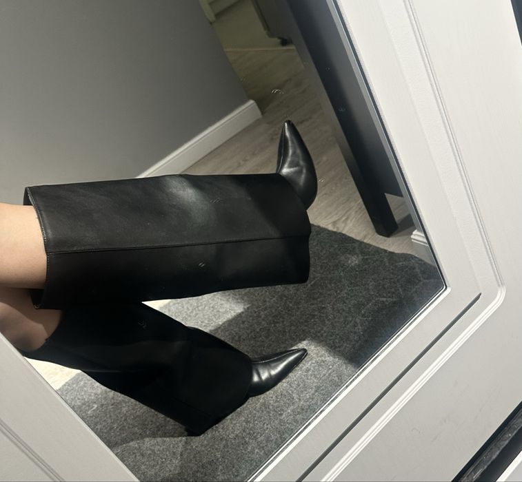 Продам стильные сапоги