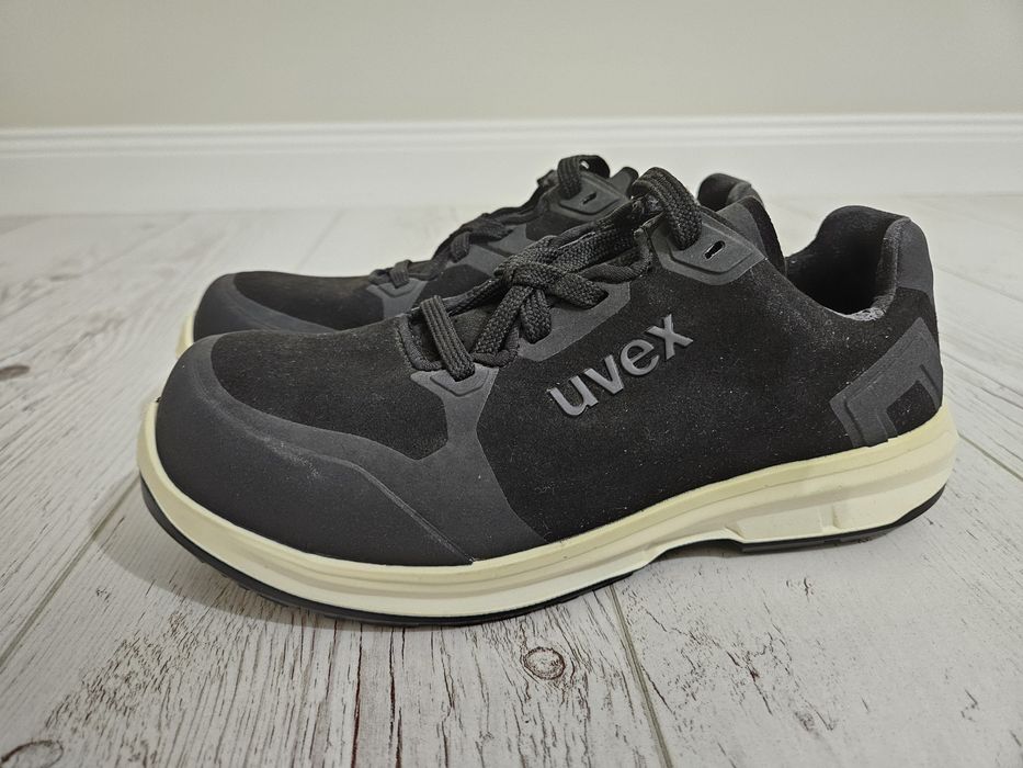 Papuci Uvex nr 36